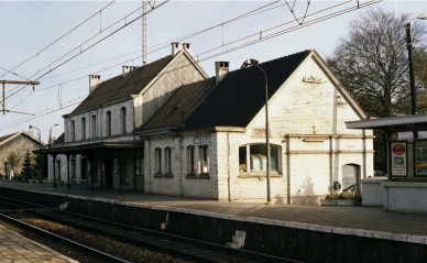 Waterloo - B1527.jpg
